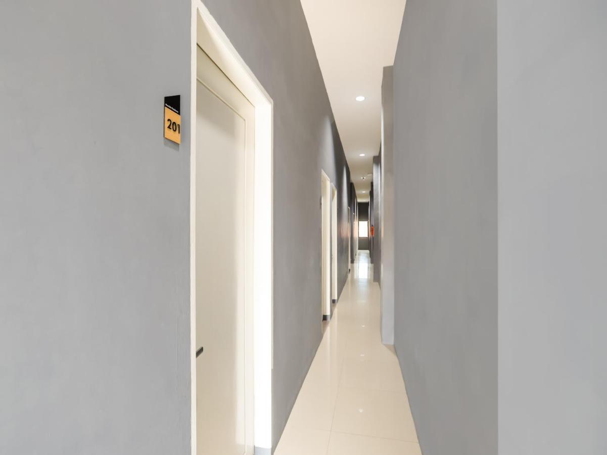 Oyo 3492 Mandala Residence Medan Dış mekan fotoğraf