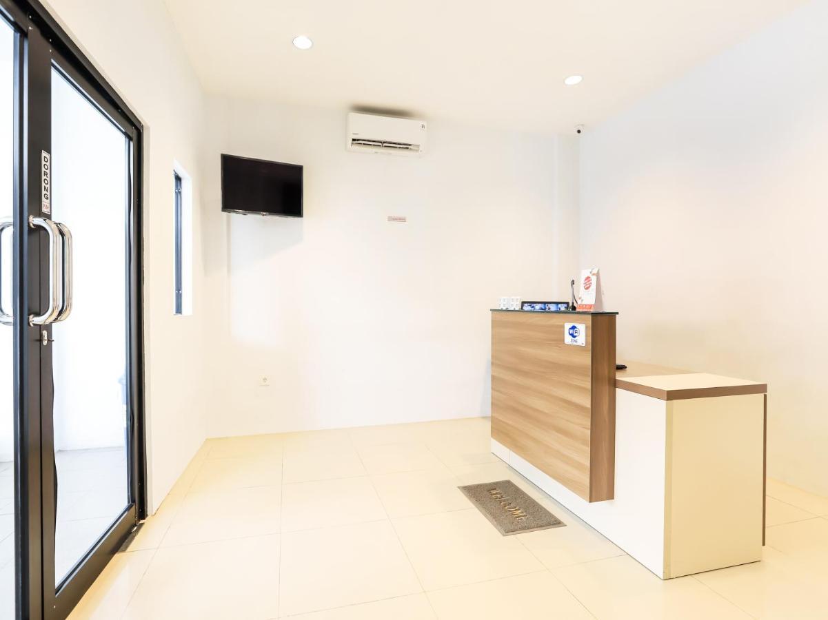 Oyo 3492 Mandala Residence Medan Dış mekan fotoğraf