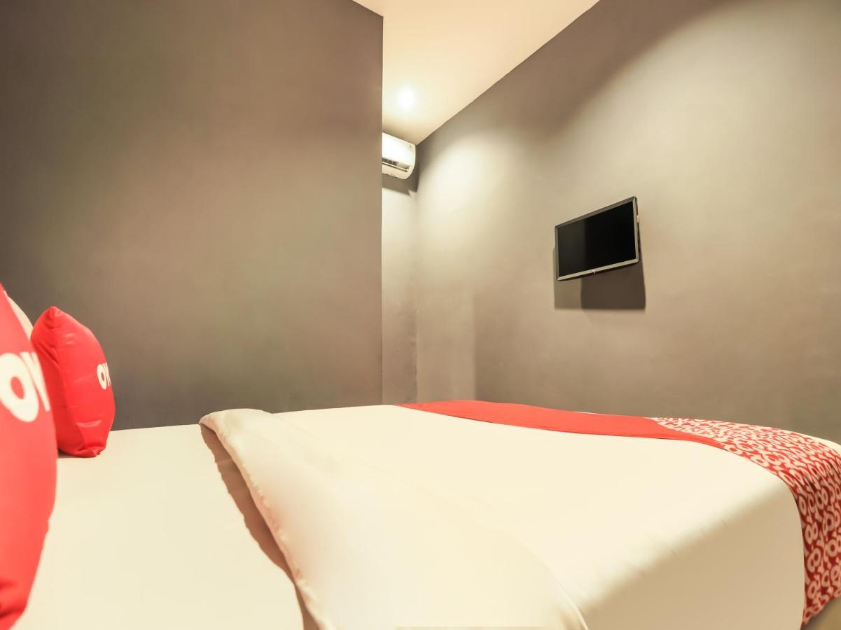 Oyo 3492 Mandala Residence Medan Dış mekan fotoğraf