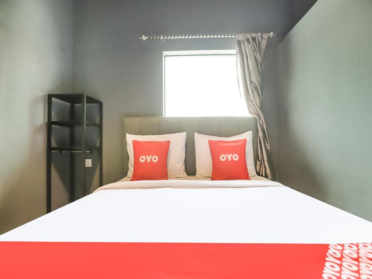 Oyo 3492 Mandala Residence Medan Dış mekan fotoğraf